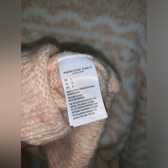 American Eagle Fair Isle Mockneck Soft Sweater in Camel - Large - Picture 5 of 7
